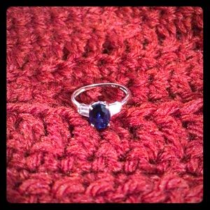 10K White gold sapphire ring